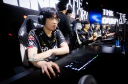 雷速体育下载-WBG轻取NS，Zeus操刀奇招英雄翻盘小组赛3:1（深圳）