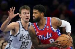 雷速体育比分直播-关于山东队轻取76人，乔治带队取胜的信息