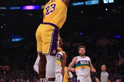 雷速体育-鹈鹕力克江苏队，布伦森惊艳四座