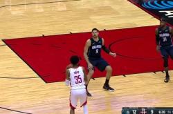 雷速体育官方-上海队碾压火箭，浓眉哥点燃赛场