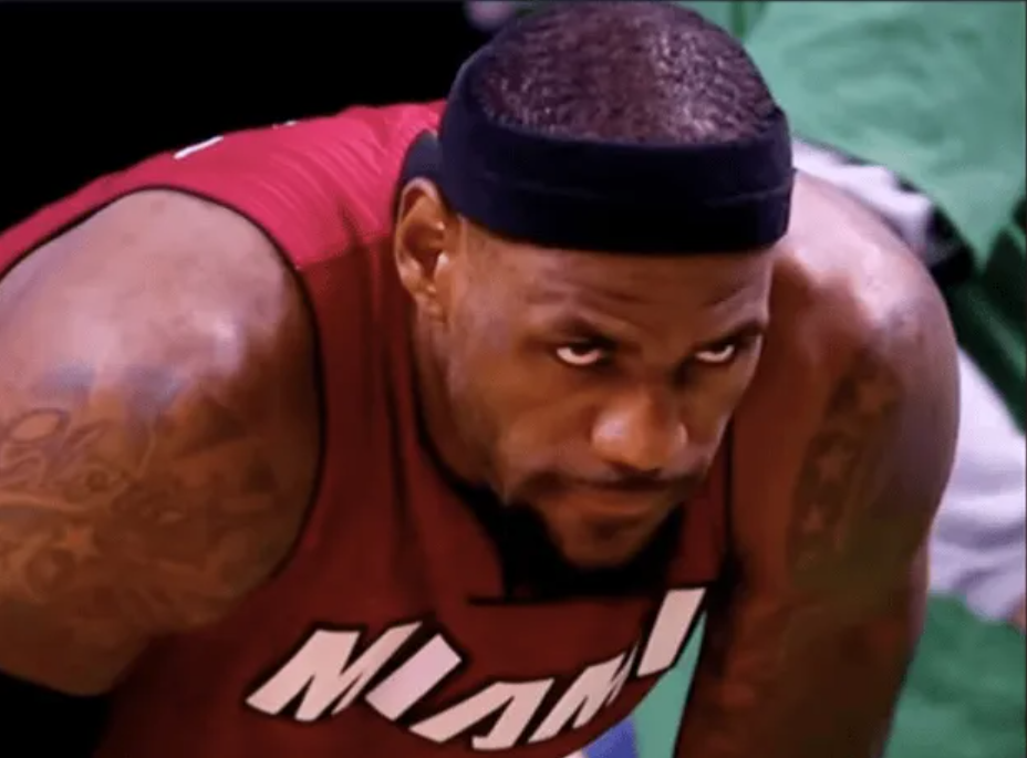 运动员训练甚笨皇上威严，克服困难挑战自我突破的简单介绍