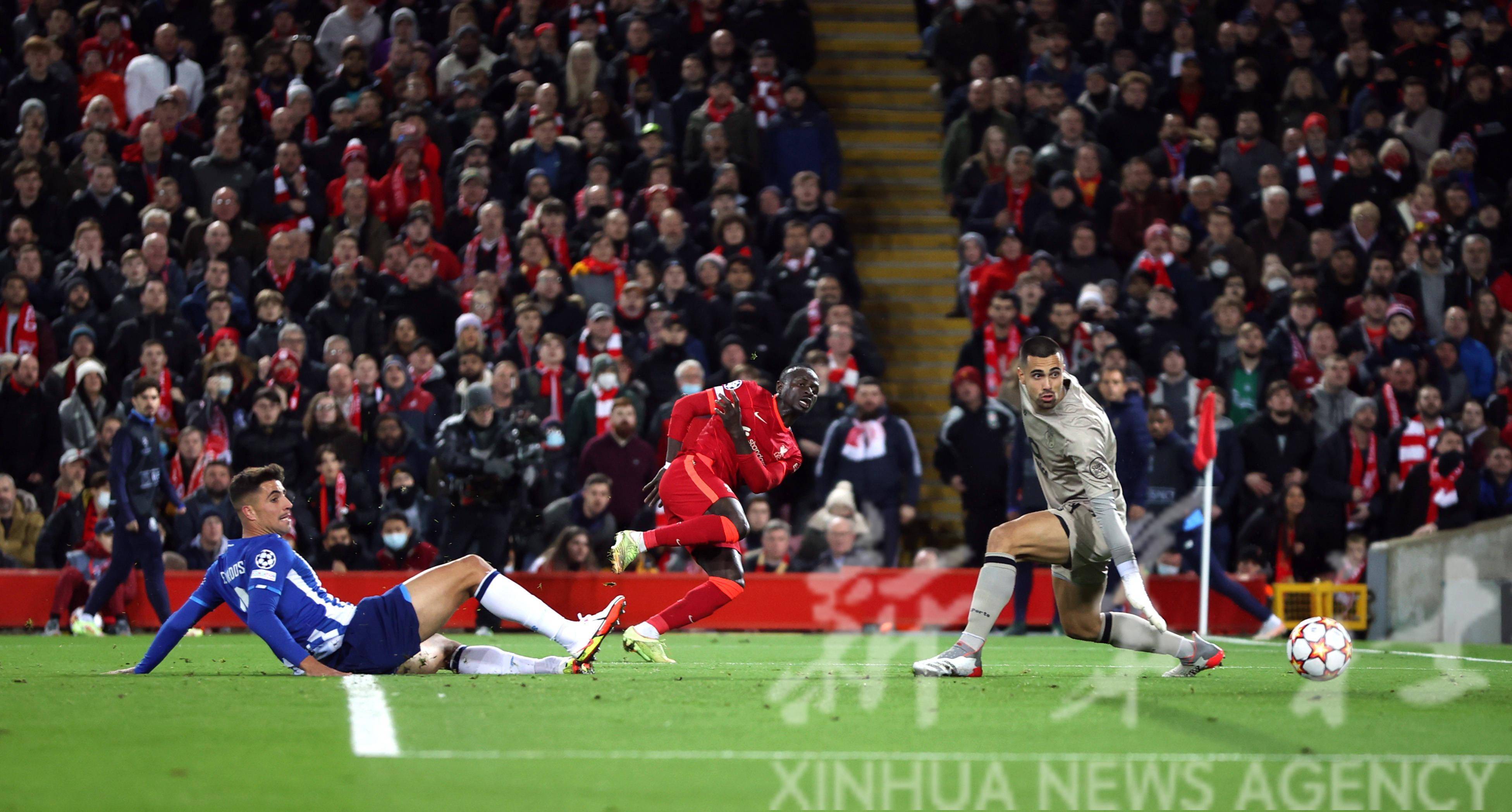 关于尤文图斯碾压利物浦，Bin团战一打五强强对话小组赛，留下经典瞬间的信息