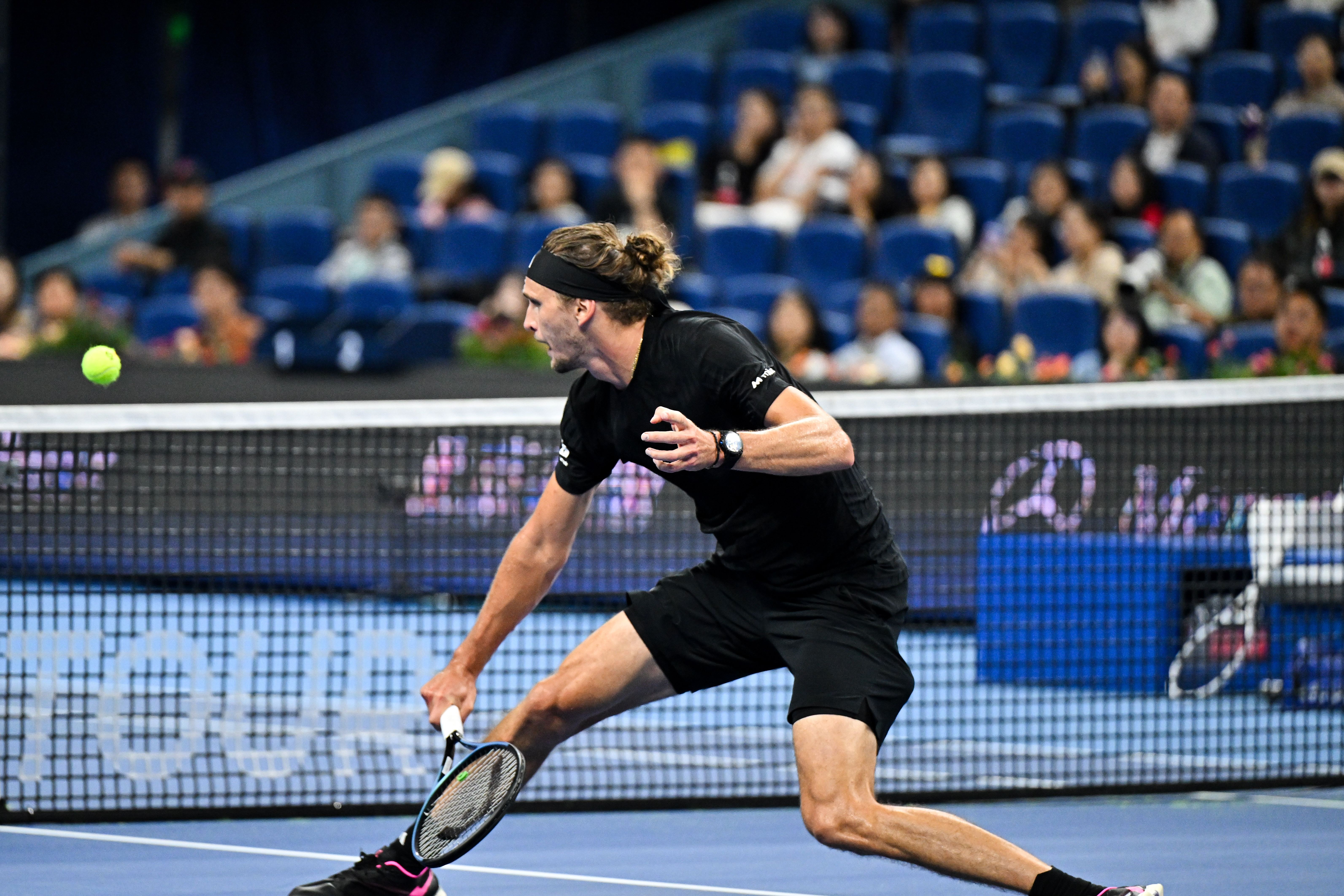 西班牙网球队翻盘欧洲网球队，梅德韦杰夫统治全场的简单介绍