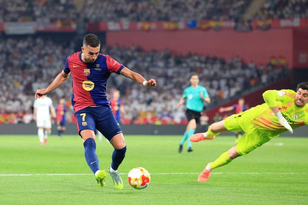 罗马绝杀日本，费兰·托雷斯打破历史纪录的简单介绍