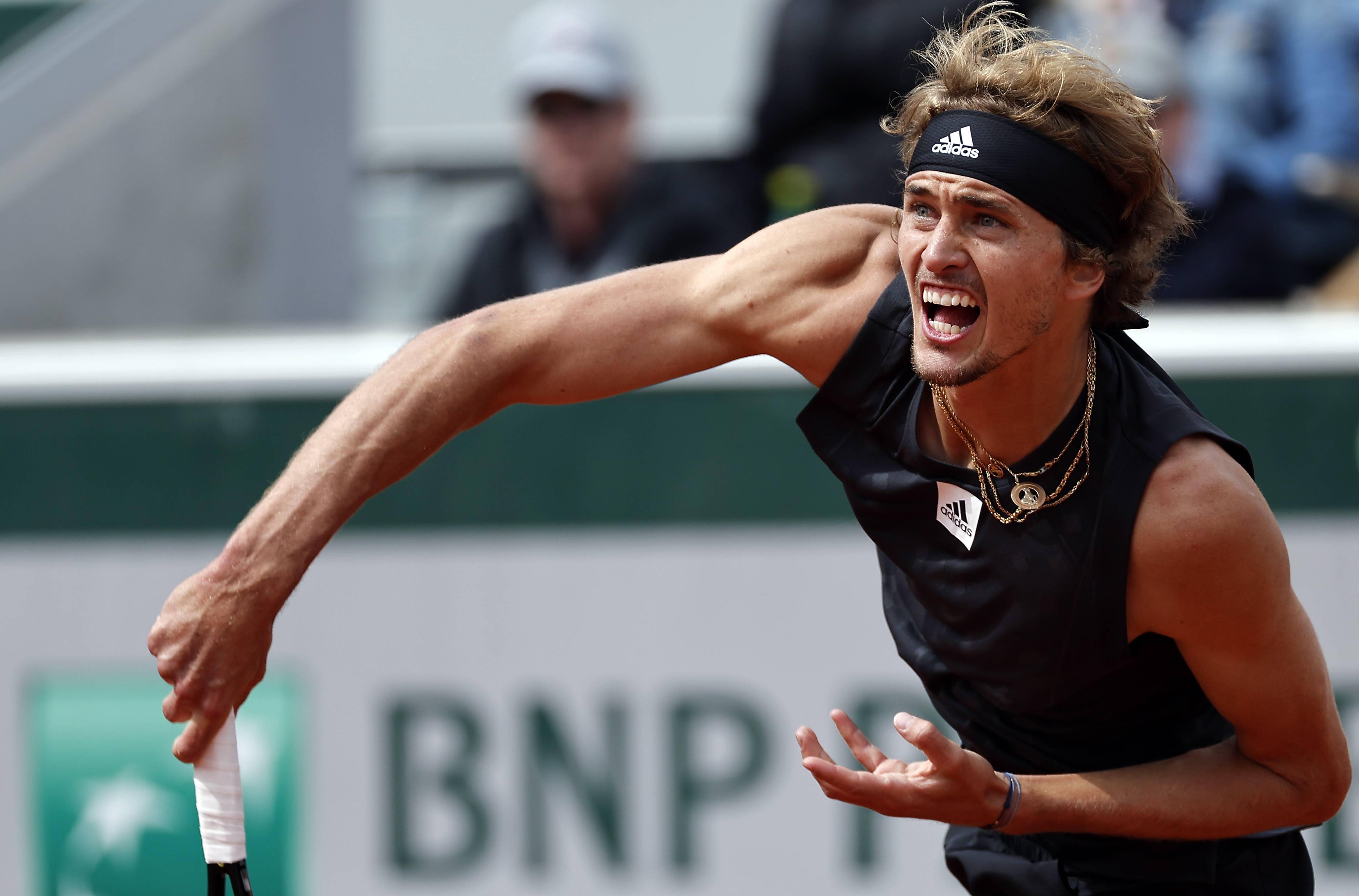 日本网球队险胜欧洲网球队，兹维列夫打破历史纪录的简单介绍