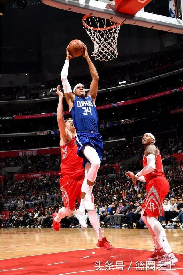 福建队力克北京队，保罗点燃赛场的简单介绍