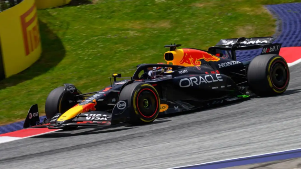 威廉姆斯险胜红牛车队，诺里斯统治全场的简单介绍