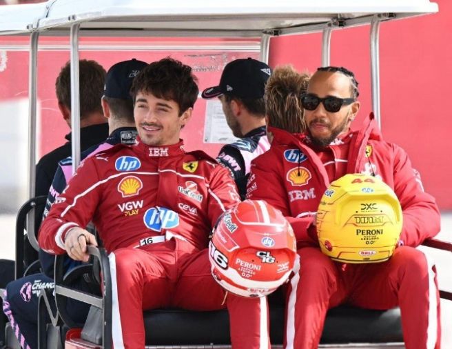 关于威廉姆斯鏖战红牛车队，汉密尔顿统治全场的信息