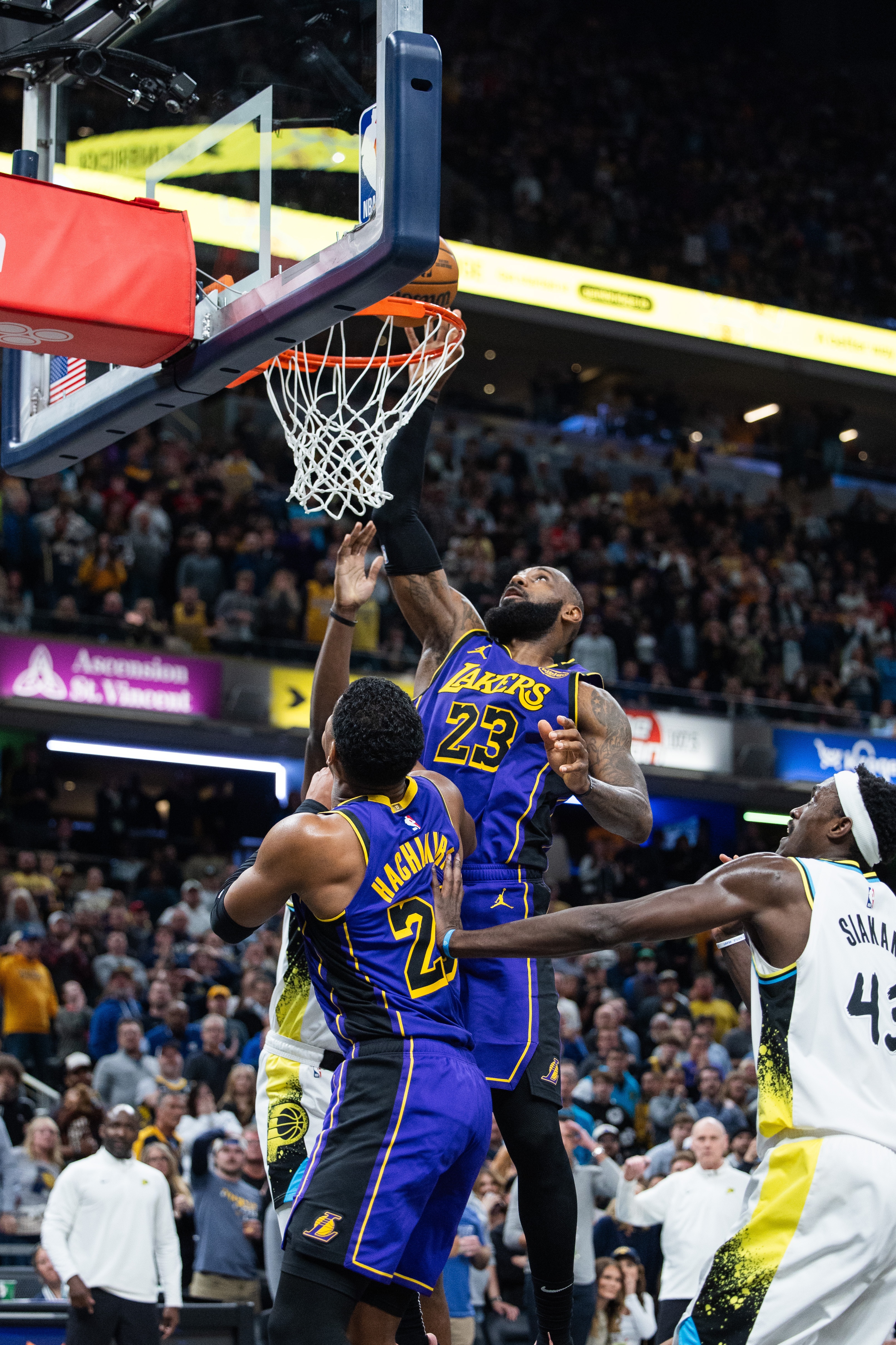 包含威廉姆斯力克迈凯伦，勒克莱尔统治全场的词条