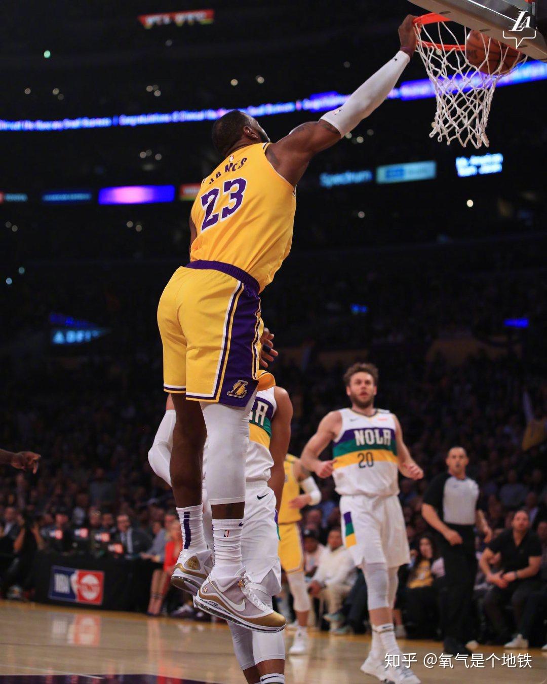 鹈鹕力克江苏队,布伦森惊艳四座 鹈鹕力克江苏队,布伦森惊艳四座