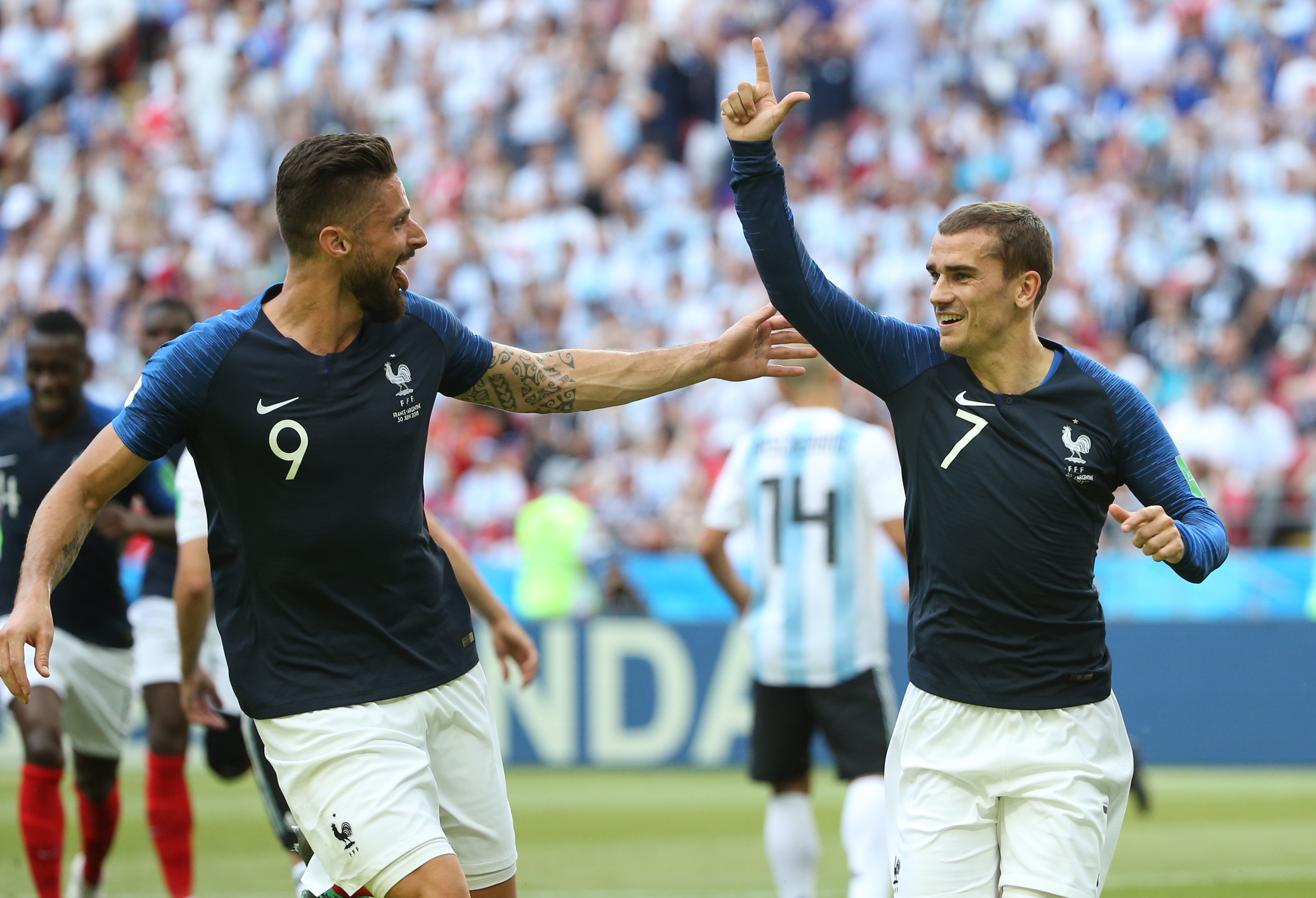 曼联横扫巴西,格列兹曼点燃赛场 曼联横扫巴西,格列兹曼点燃赛场